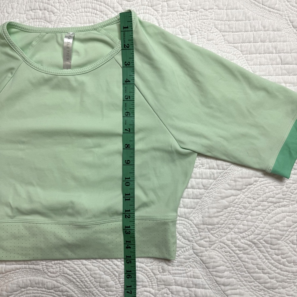 Fabletics Set Shorts - Top Size Small - image 5